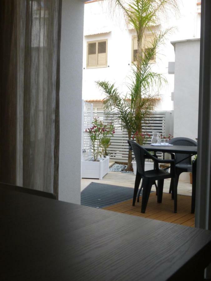 Charm Holiday Terrasini Εξωτερικό φωτογραφία