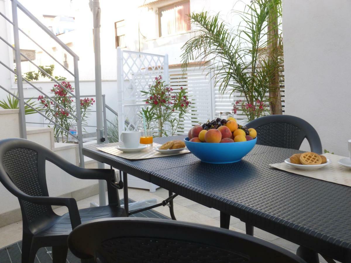 Charm Holiday Terrasini Εξωτερικό φωτογραφία