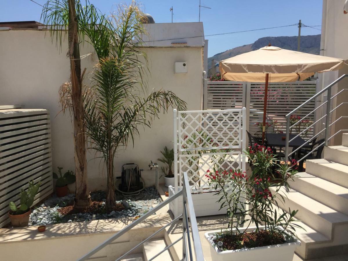 Charm Holiday Terrasini Εξωτερικό φωτογραφία