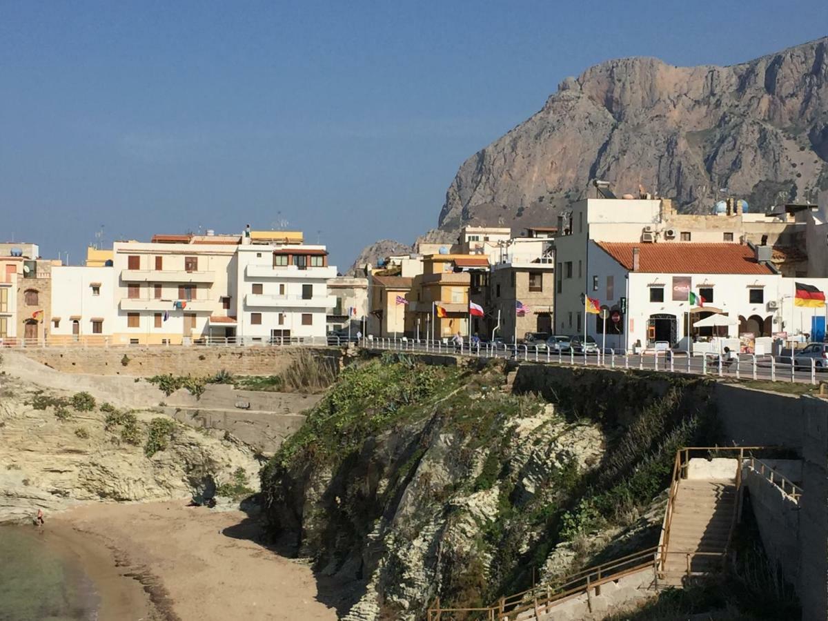 Charm Holiday Terrasini Εξωτερικό φωτογραφία
