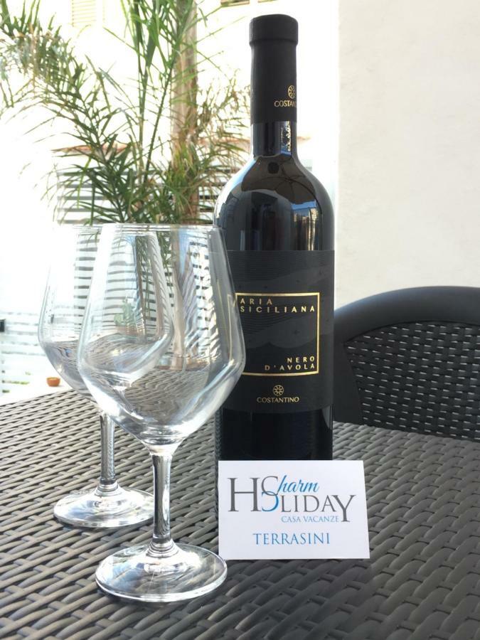 Charm Holiday Terrasini Εξωτερικό φωτογραφία