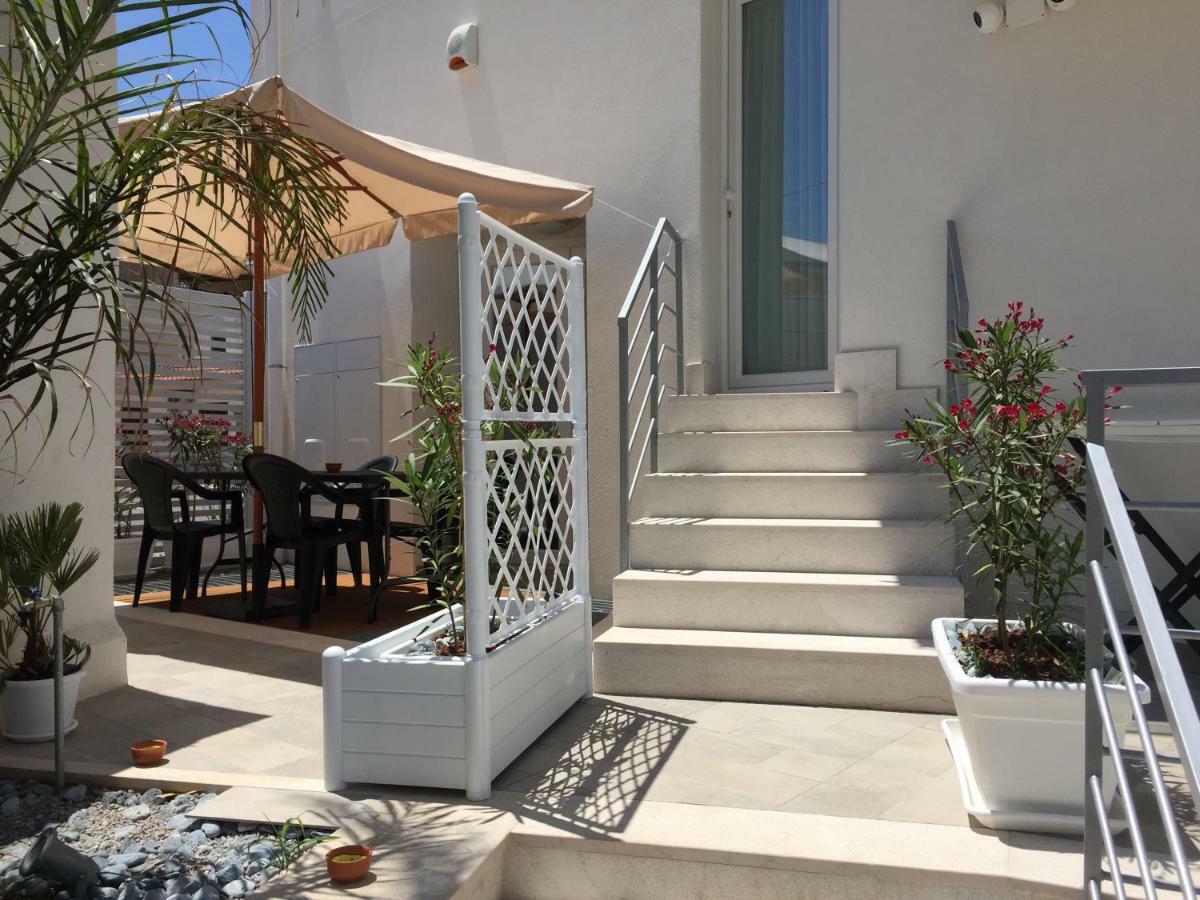Charm Holiday Terrasini Εξωτερικό φωτογραφία